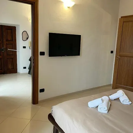 Il Nido Dei Mondagli شقة سالوزو